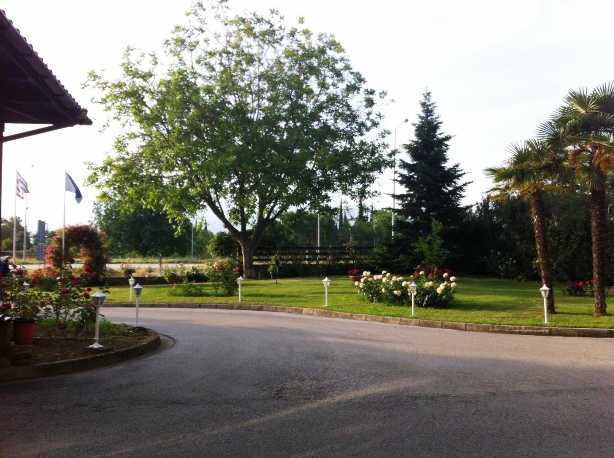 Rodopi Hotel Komotini Bagian luar foto