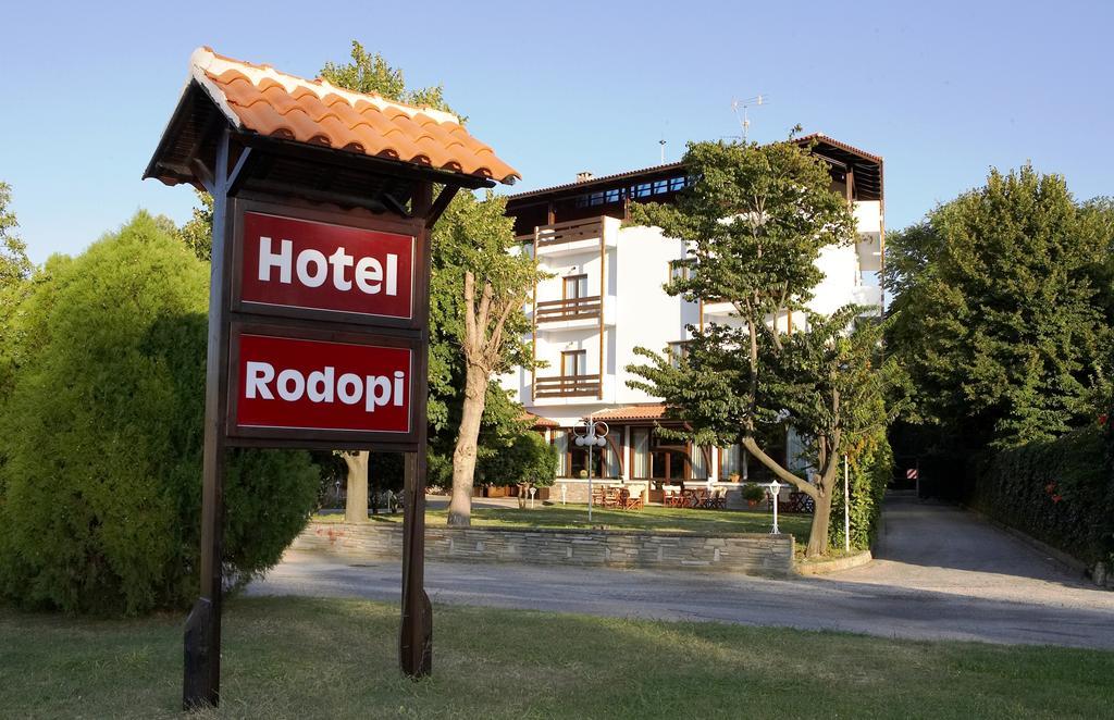 Rodopi Hotel Komotini Bagian luar foto
