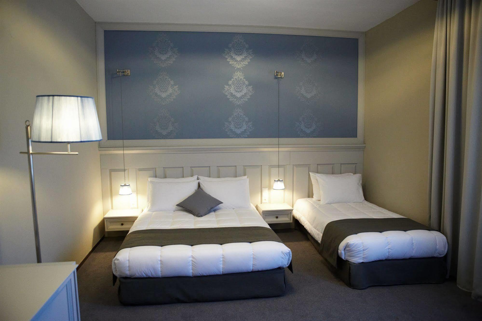 Rodopi Hotel Komotini Bagian luar foto